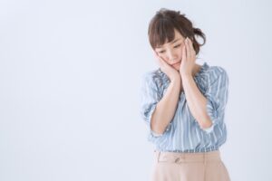 成人式に振袖が【真っ白】ってアリ？ヘアアレンジやネイルも攻略！