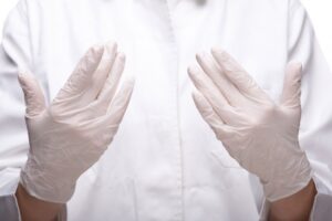 トイレ掃除のゴム手袋の保管方法と洗い方は？臭い・カビを防ぐ正しい片付け方